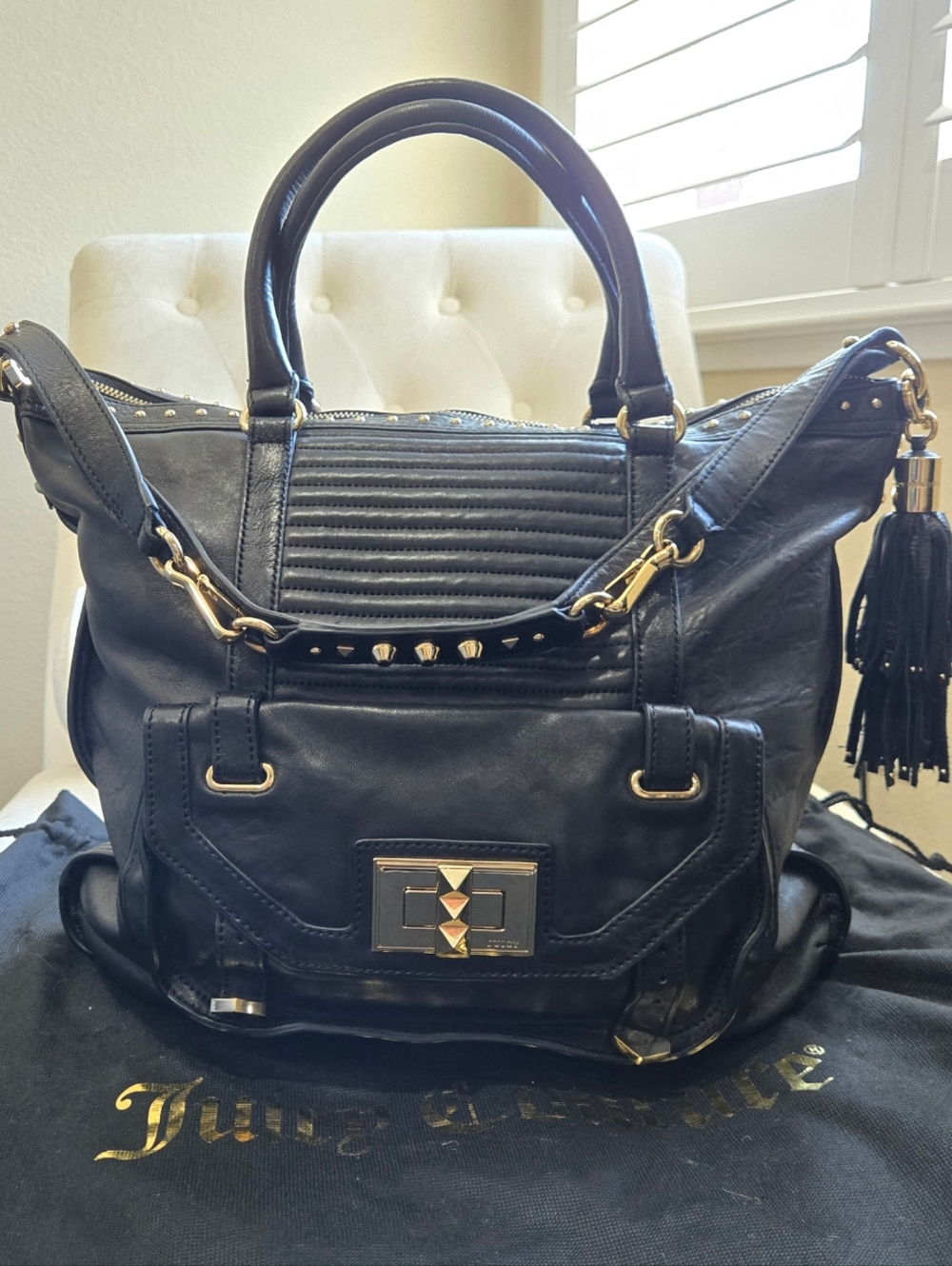 Beautiful black leather Juicy Couture satchel/hobo style